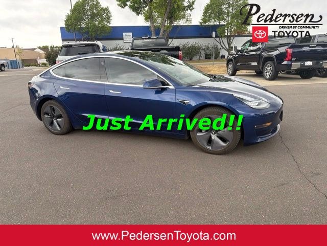 tesla model 3 2018 5YJ3E1EB1JF090096 image tesla model 3 2018 5YJ3E1EB1JF090096 image